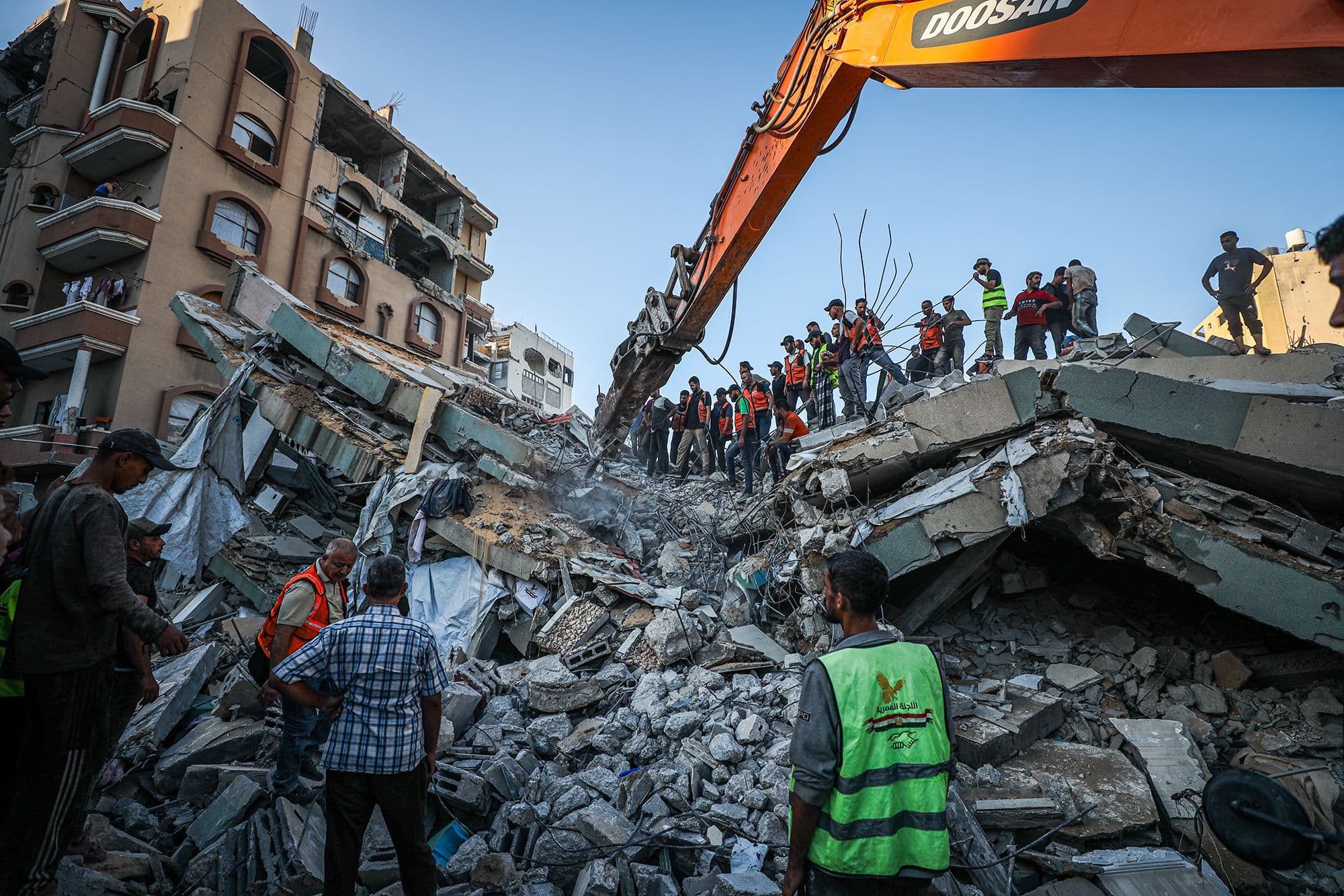 Gaza City Ruin Collapses onto Sheltering Families Leaving Dozens Dead and Trapped
